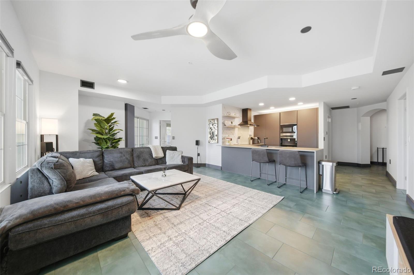 MLS Image #14 for 975 n lincoln street 6g-n,denver, Colorado