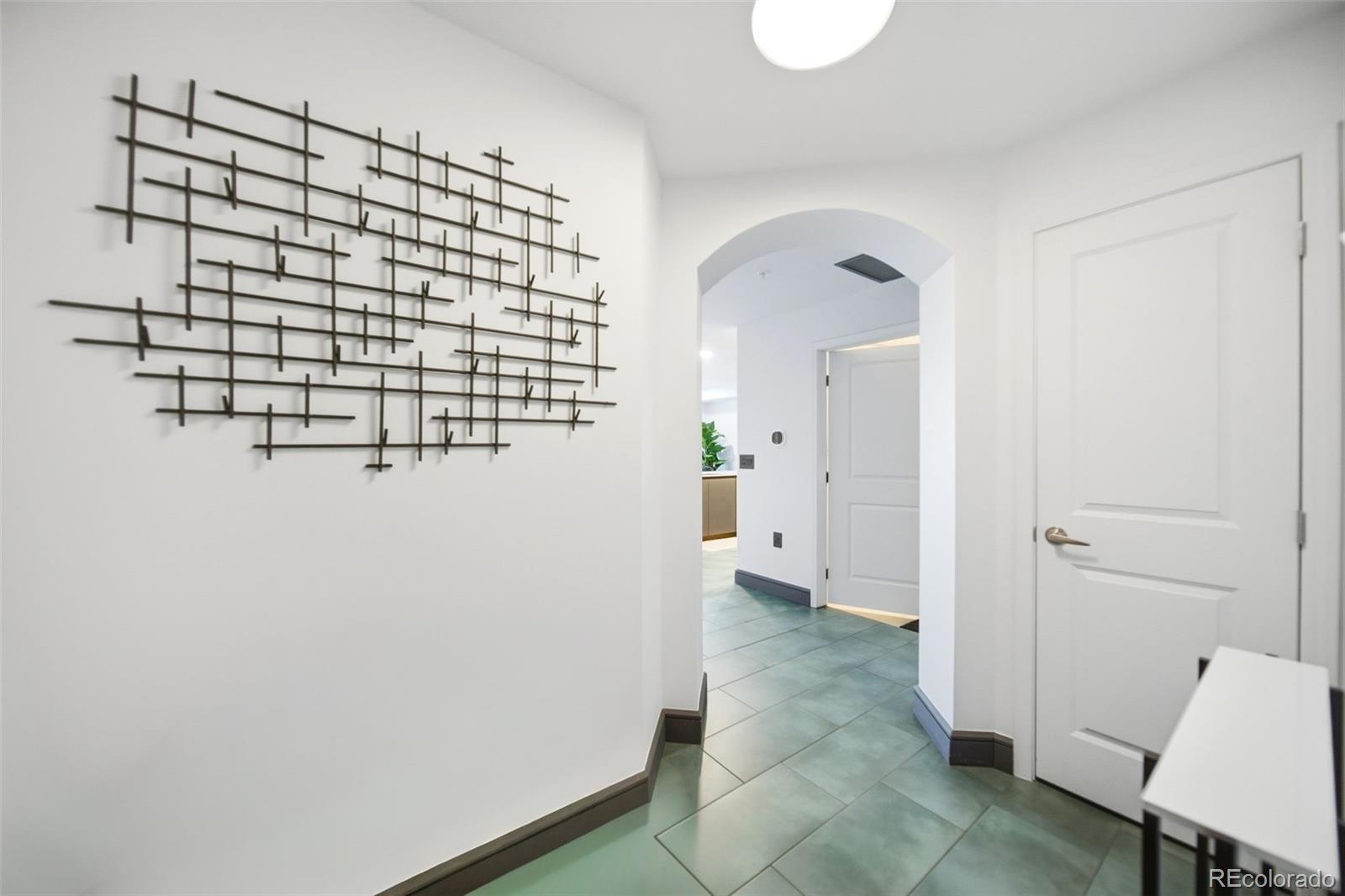 MLS Image #31 for 975 n lincoln street 6g-n,denver, Colorado