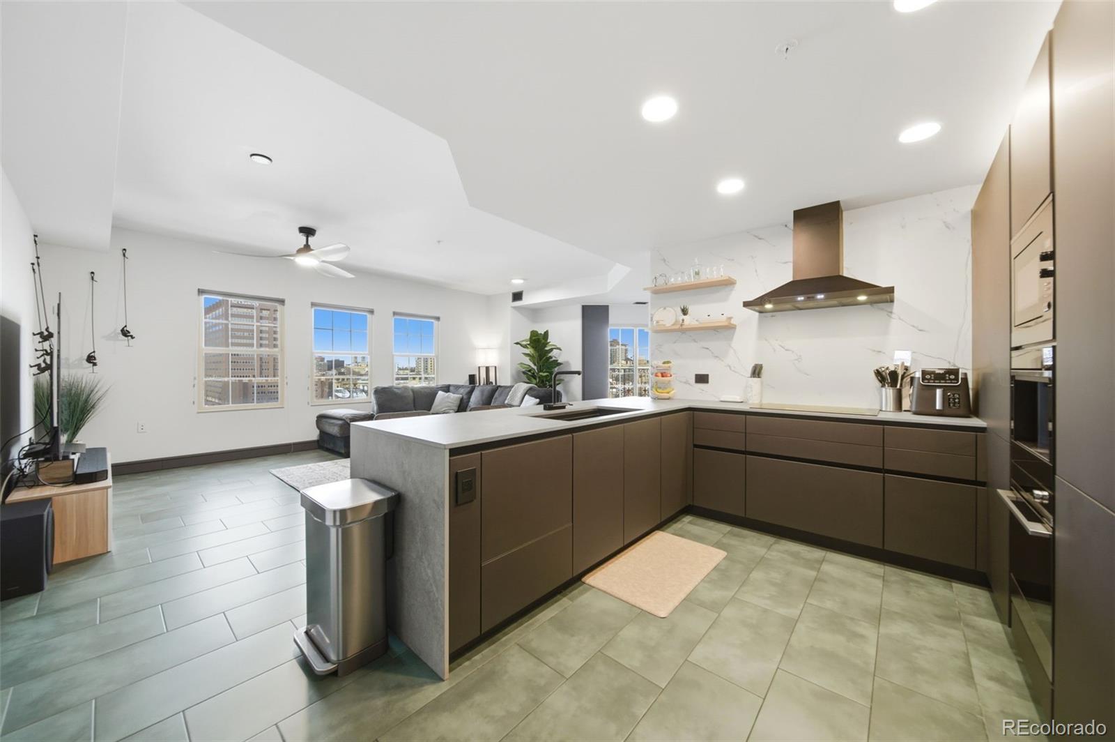MLS Image #9 for 975 n lincoln street 6g-n,denver, Colorado