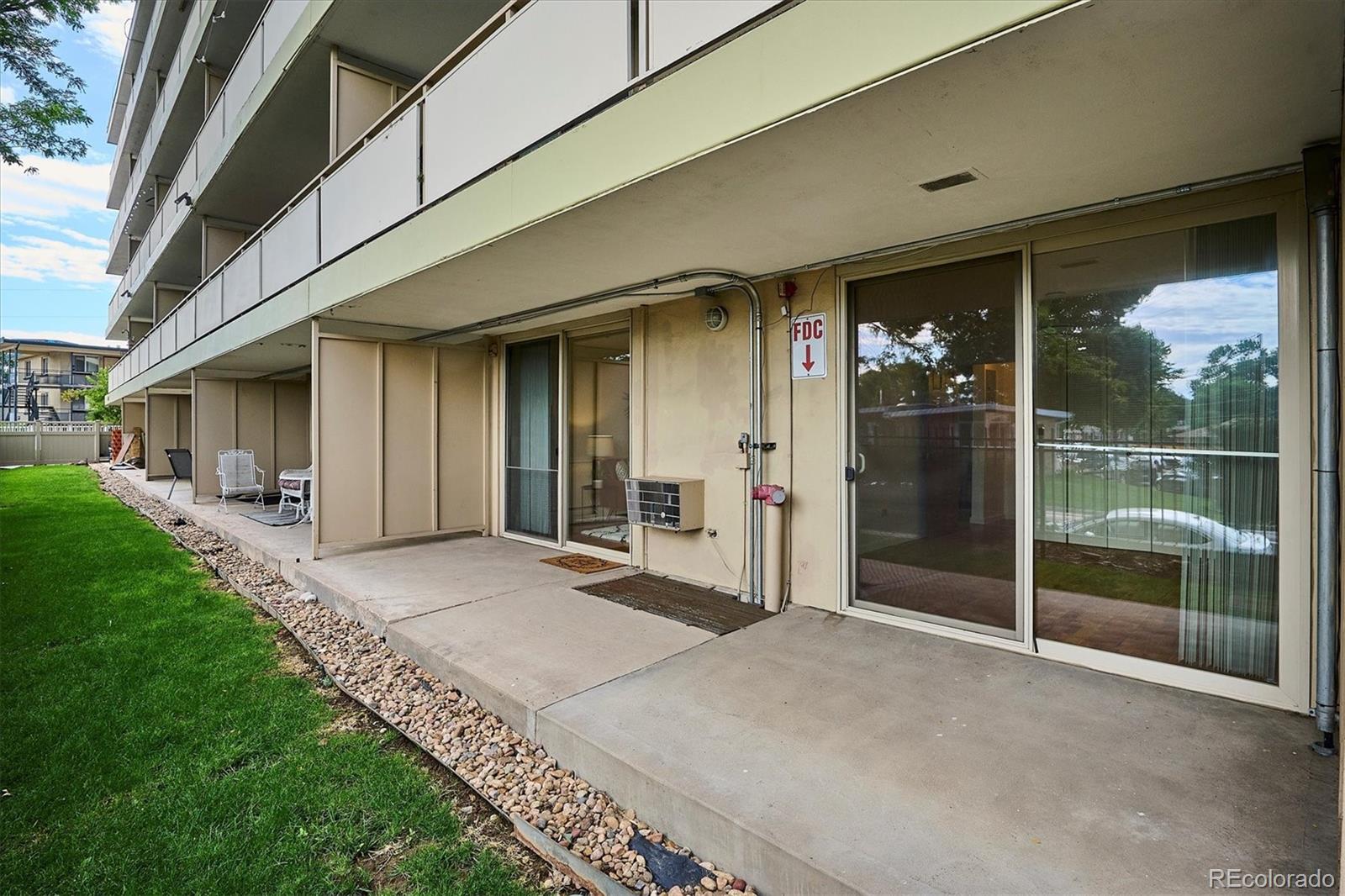 MLS Image #8 for 4600 e asbury circle,denver, Colorado