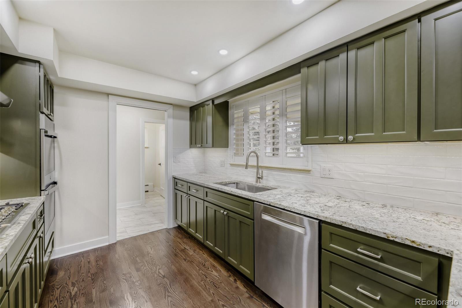 MLS Image #13 for 3843 s elm street,denver, Colorado