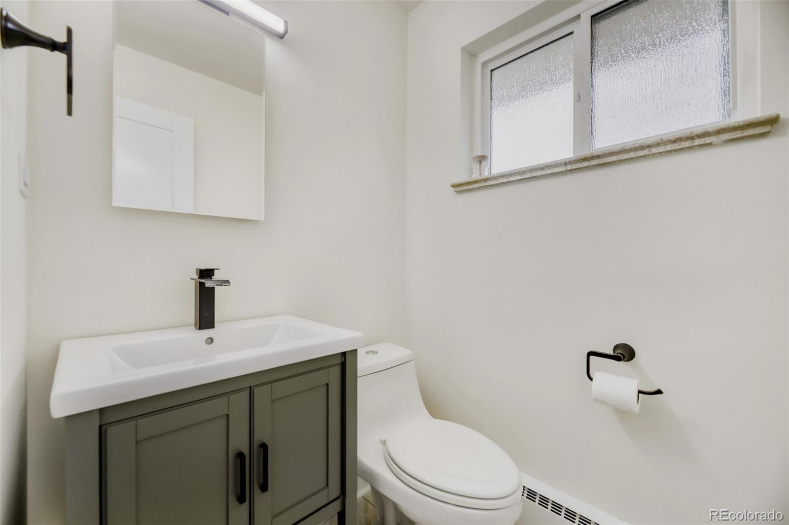 MLS Image #19 for 3843 s elm street,denver, Colorado