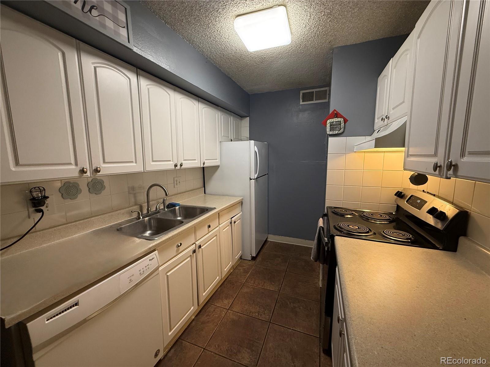 MLS Image #3 for 10211  ura lane 1-107,thornton, Colorado