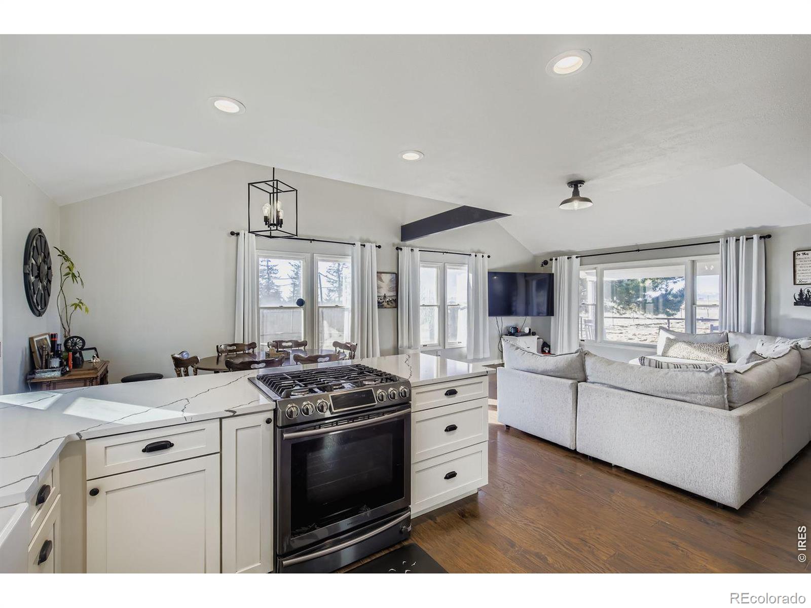 MLS Image #14 for 38662  county road 29 ,eaton, Colorado
