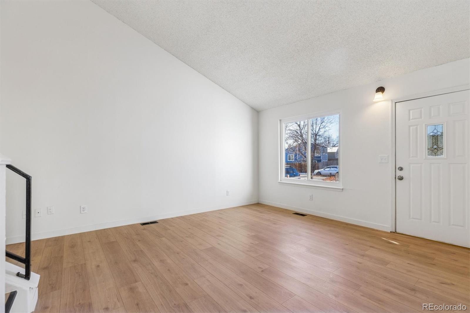 MLS Image #2 for 17406 e temple drive,aurora, Colorado