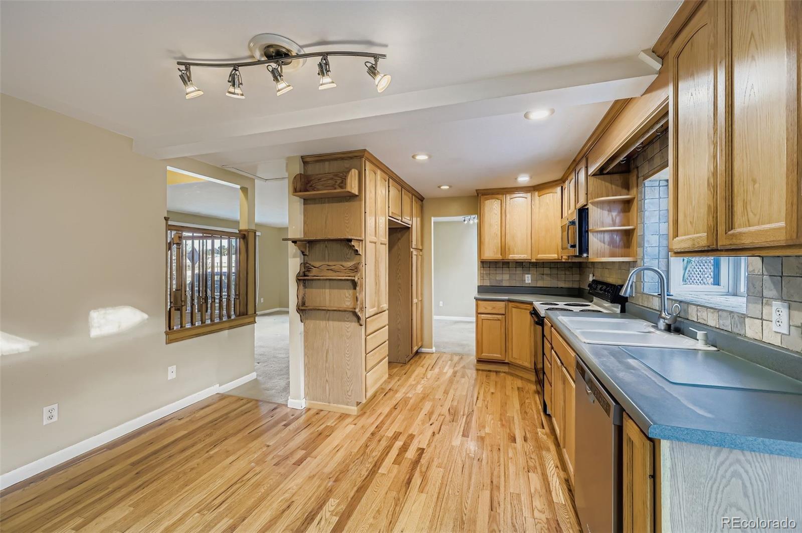 MLS Image #3 for 11133  vrain street,westminster, Colorado