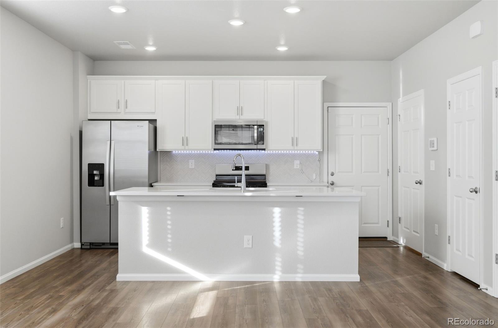 MLS Image #3 for 5099 s robb street,littleton, Colorado