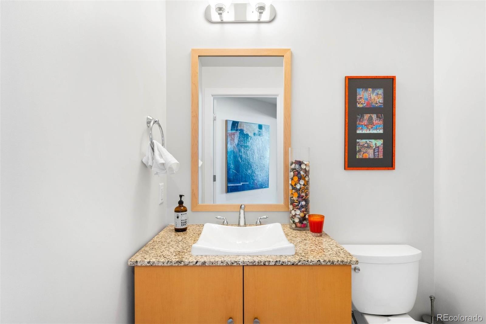 MLS Image #17 for 2001  lincoln street 1723,denver, Colorado