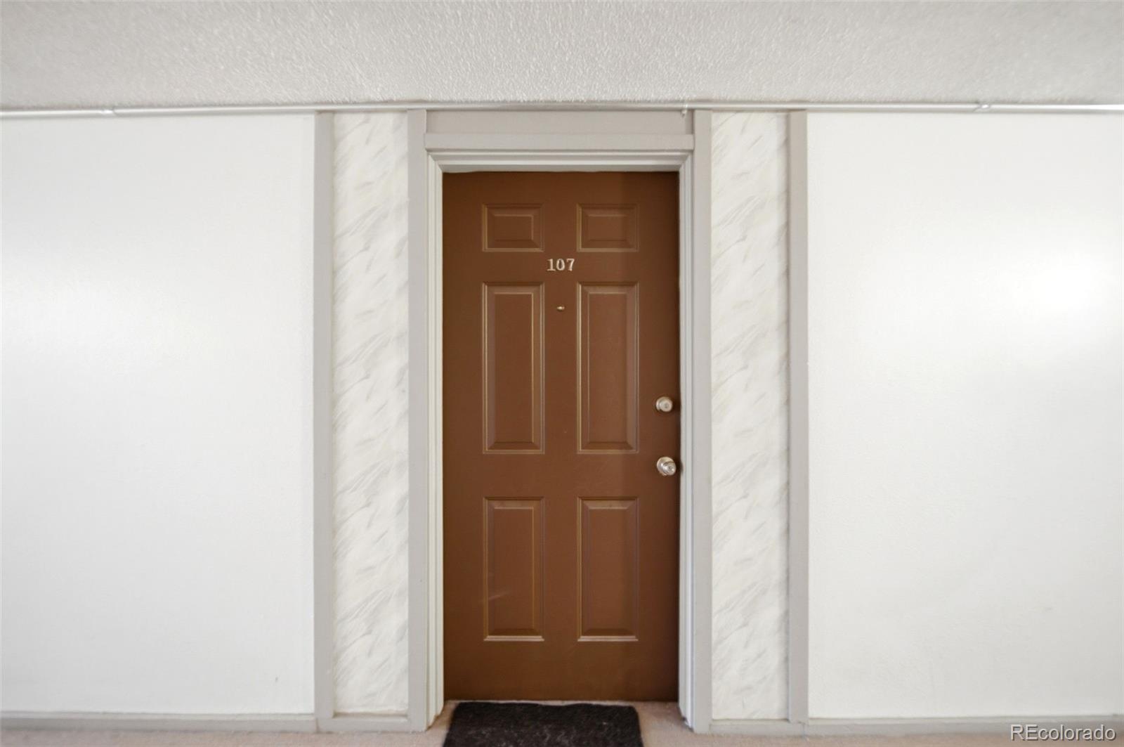 MLS Image #1 for 190 e highline circle,centennial, Colorado
