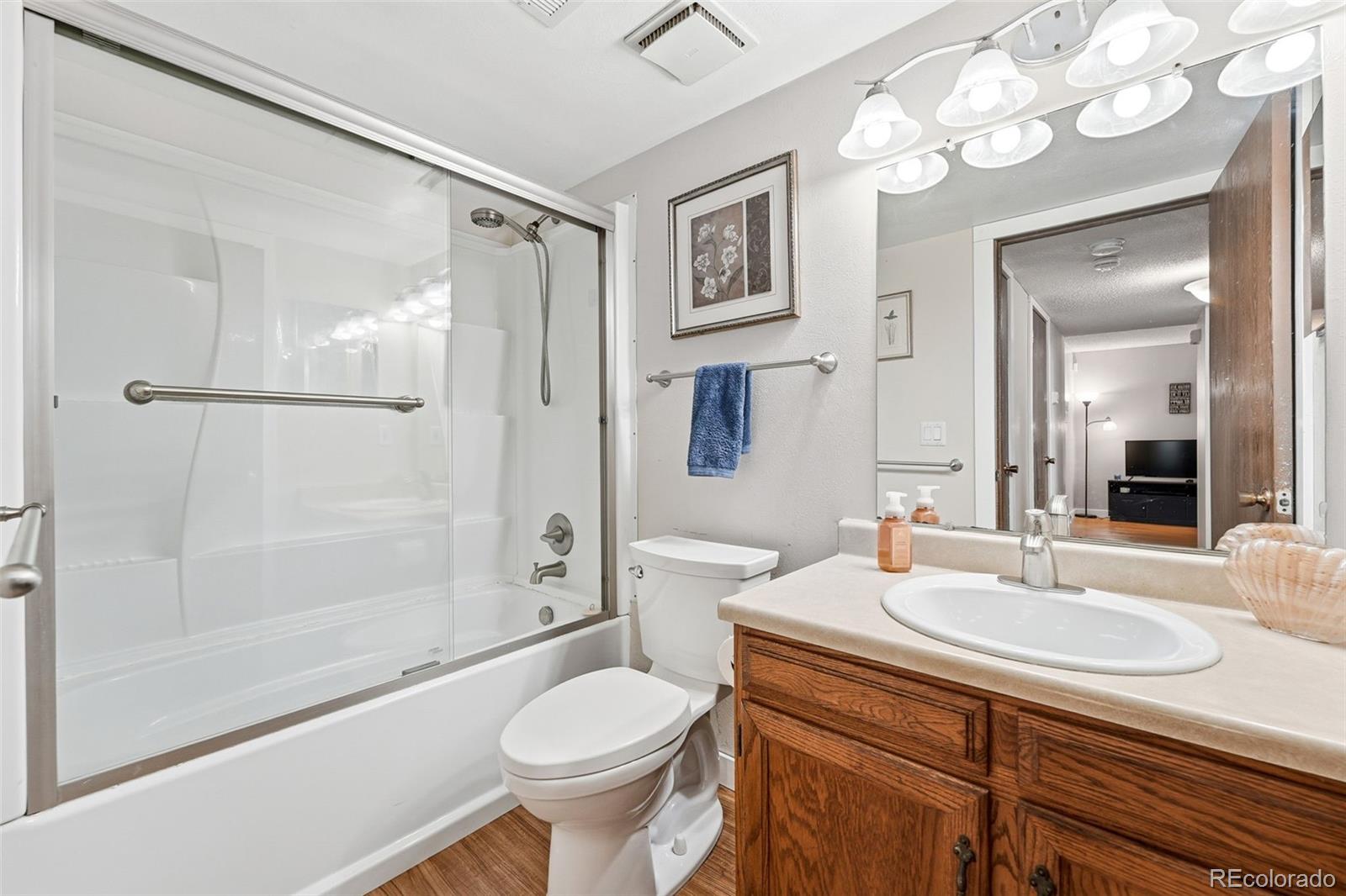 MLS Image #17 for 17600 e loyola drive,aurora, Colorado