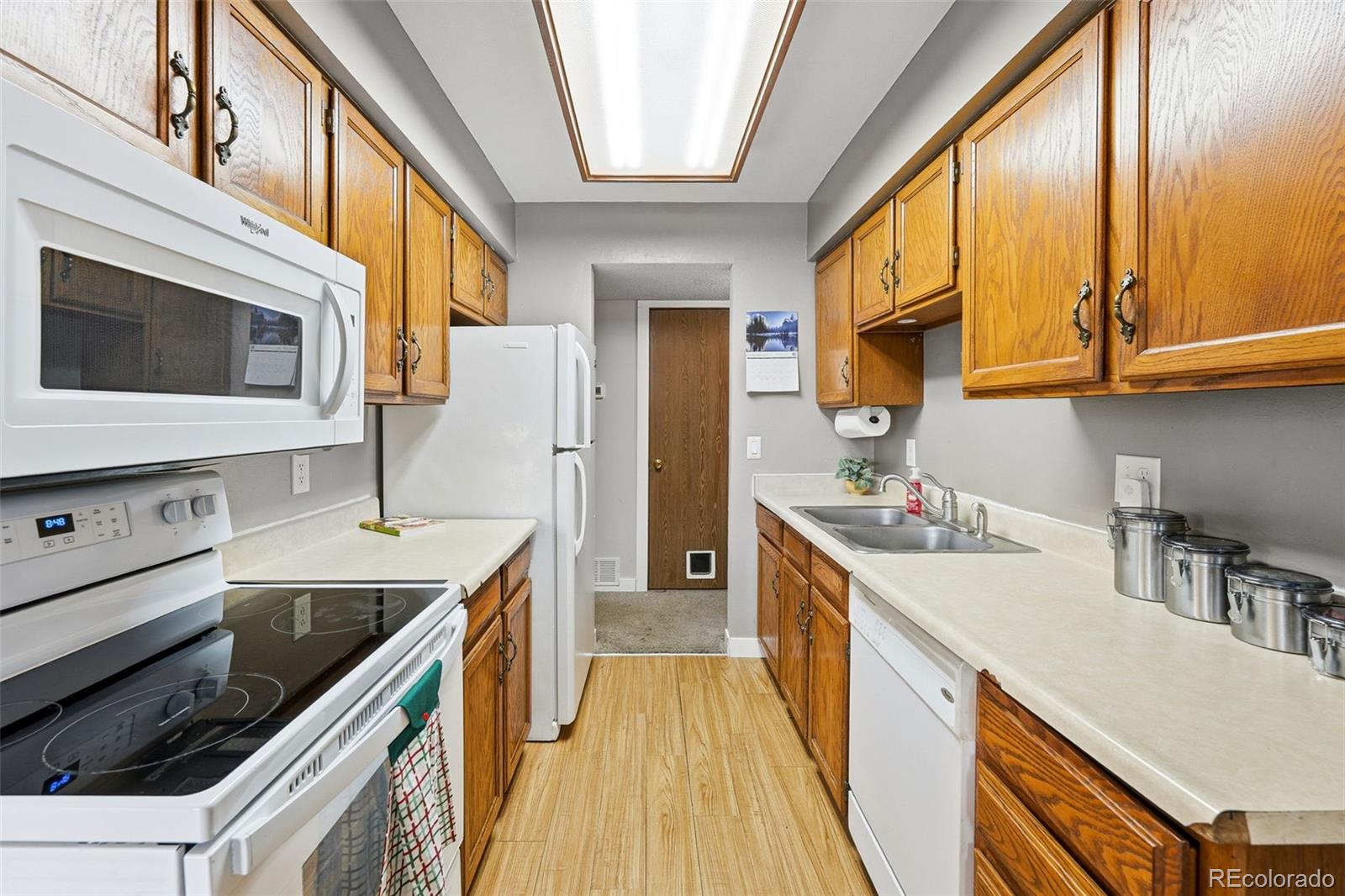MLS Image #9 for 17600 e loyola drive,aurora, Colorado