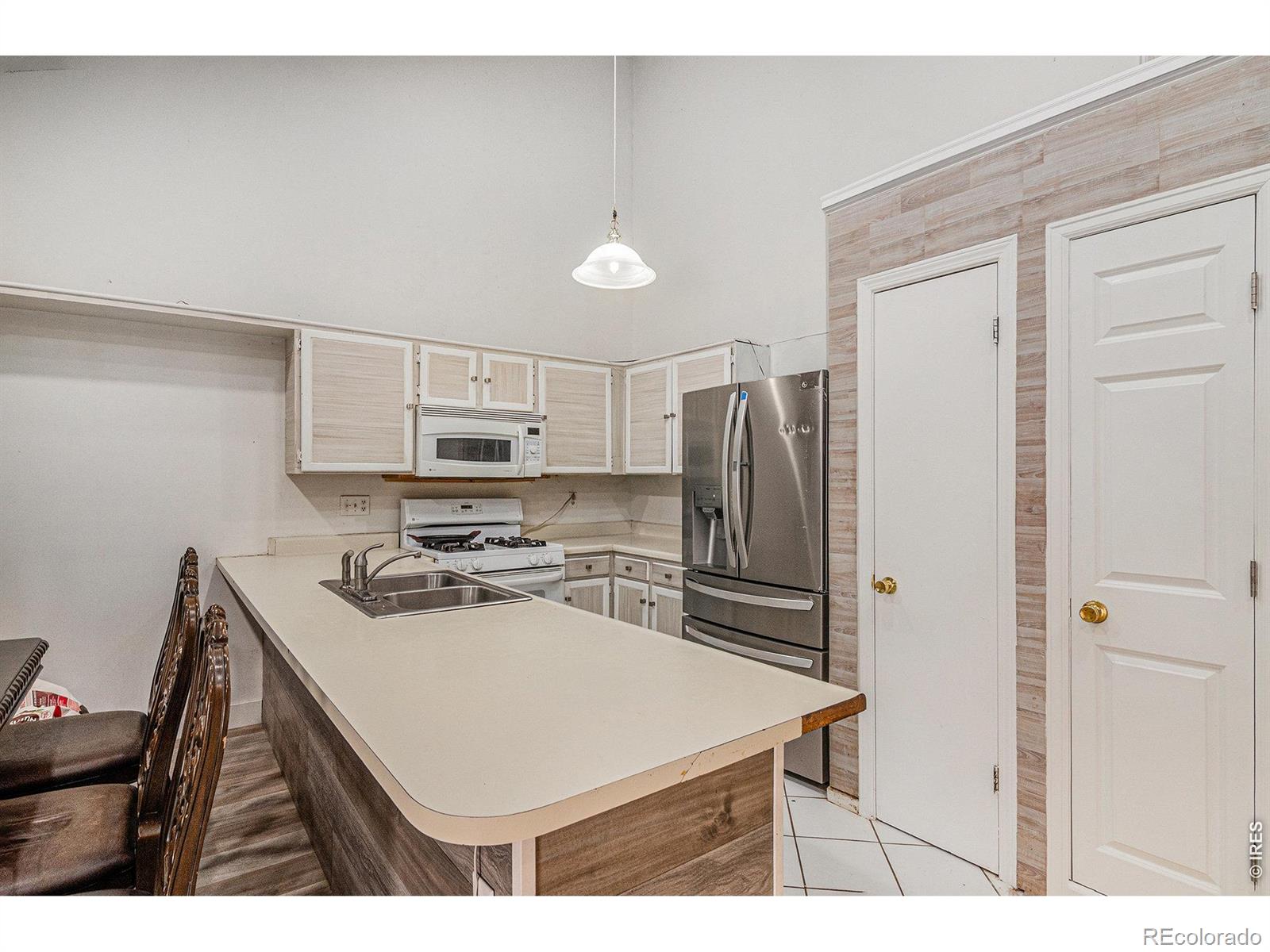 MLS Image #4 for 19695 e hamilton place,aurora, Colorado