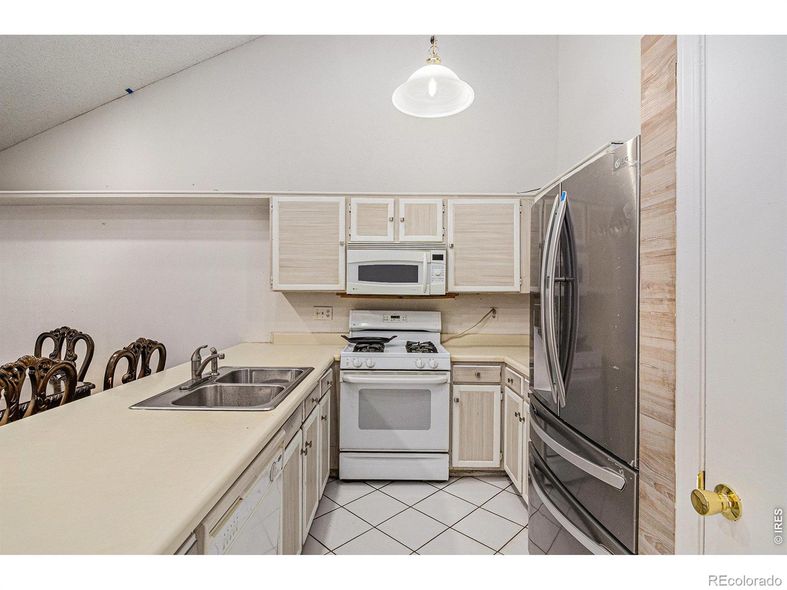 MLS Image #5 for 19695 e hamilton place,aurora, Colorado