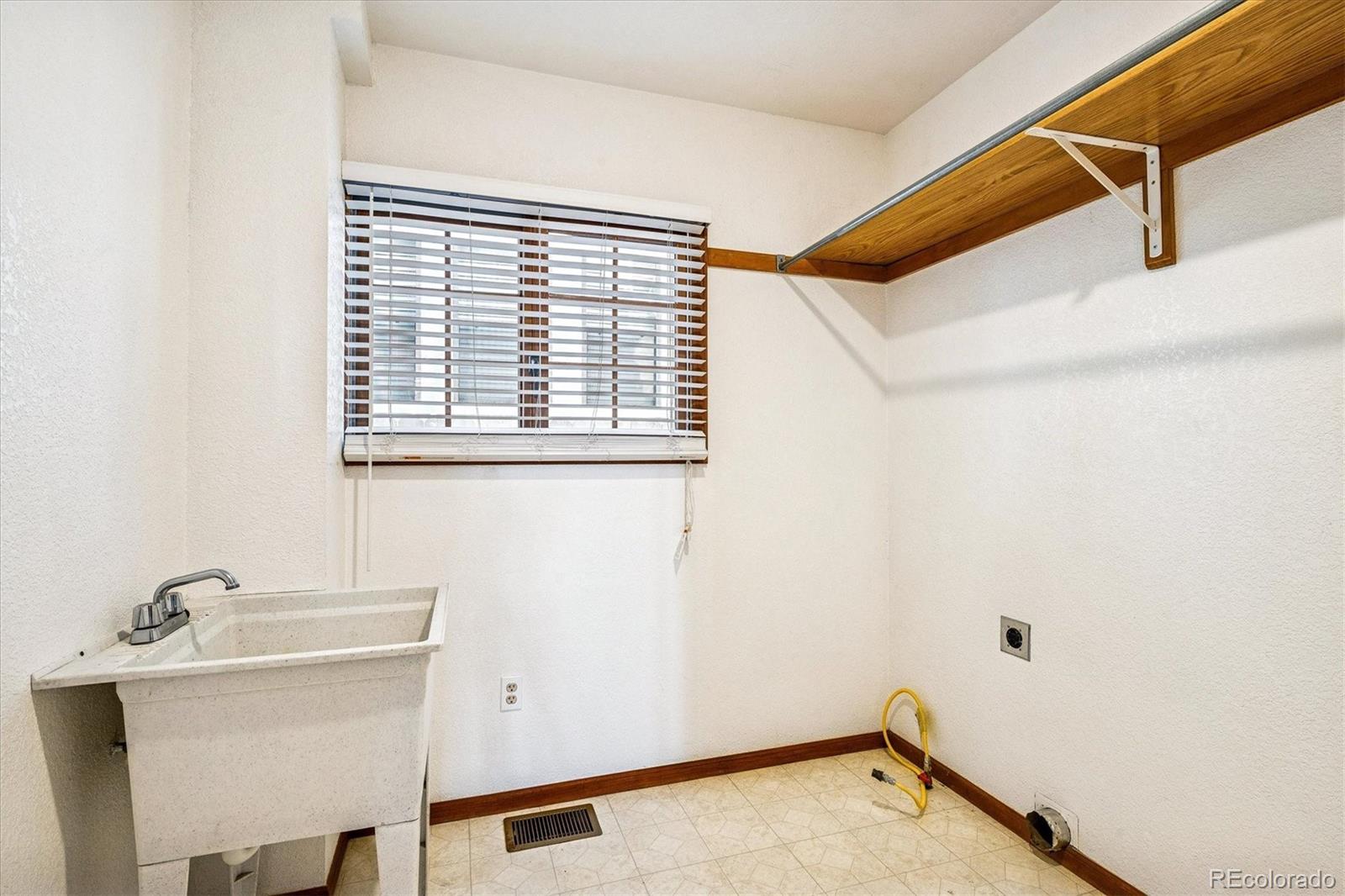 MLS Image #17 for 8230 s ogden circle,littleton, Colorado