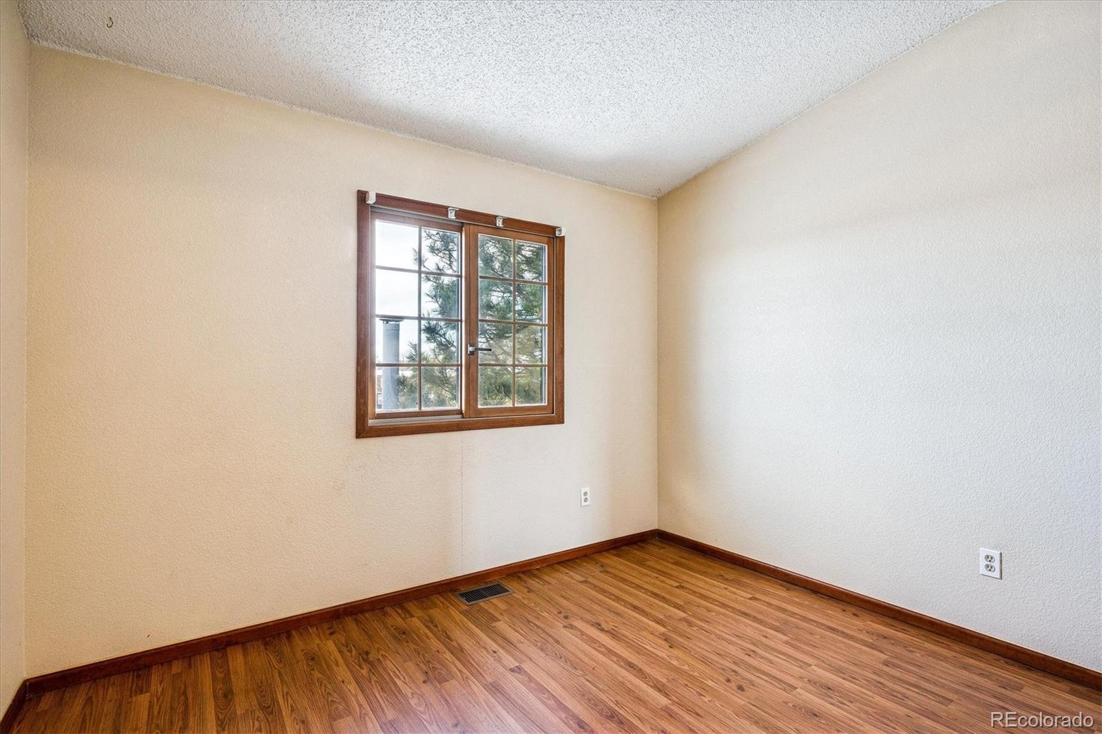 MLS Image #28 for 8230 s ogden circle,littleton, Colorado