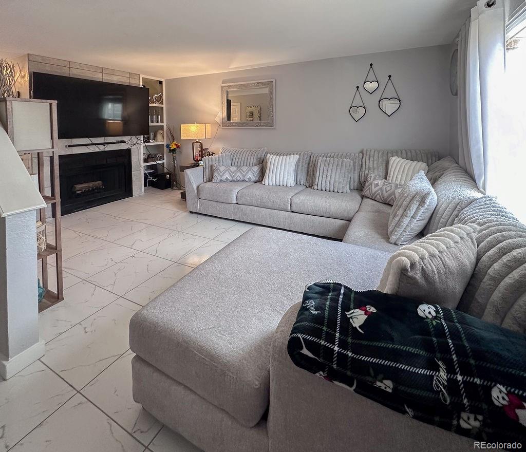 MLS Image #2 for 175 s sable boulevard p14,aurora, Colorado