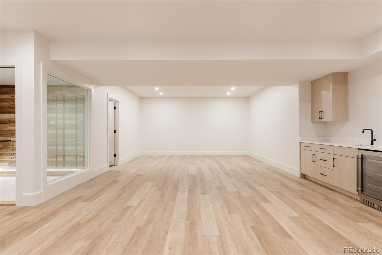 MLS Image #39 for 295  kearney ,denver, Colorado