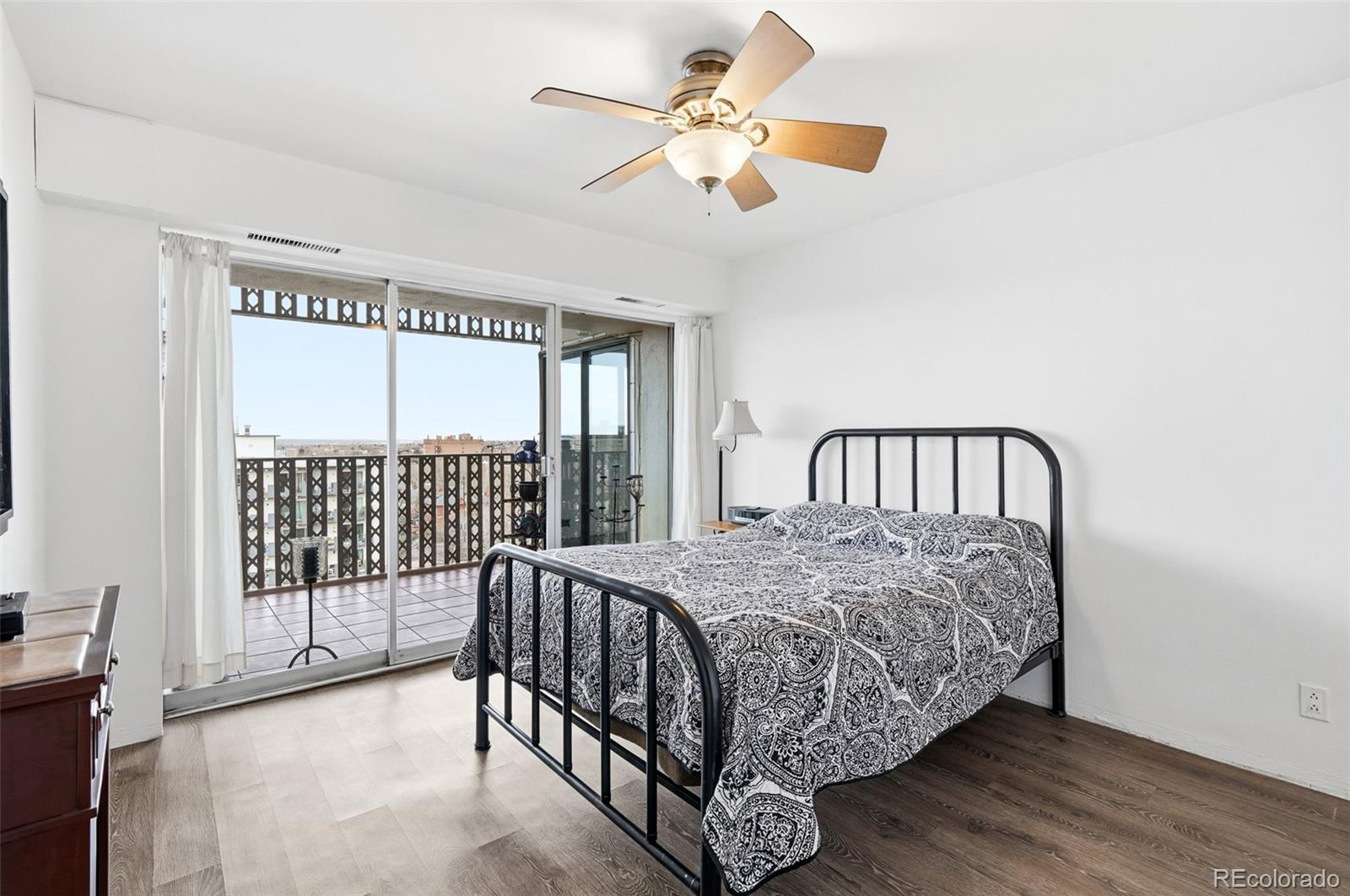 MLS Image #23 for 1223  race street 803,denver, Colorado