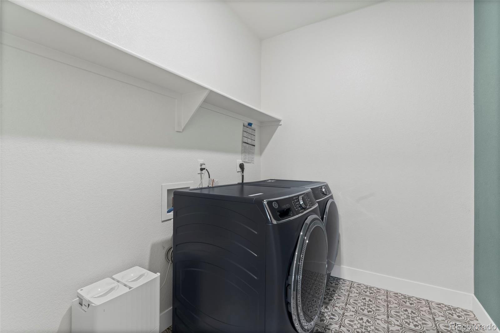 MLS Image #28 for 20708 e 49th drive,denver, Colorado