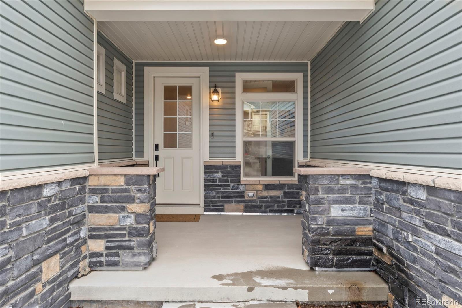 MLS Image #3 for 20708 e 49th drive,denver, Colorado