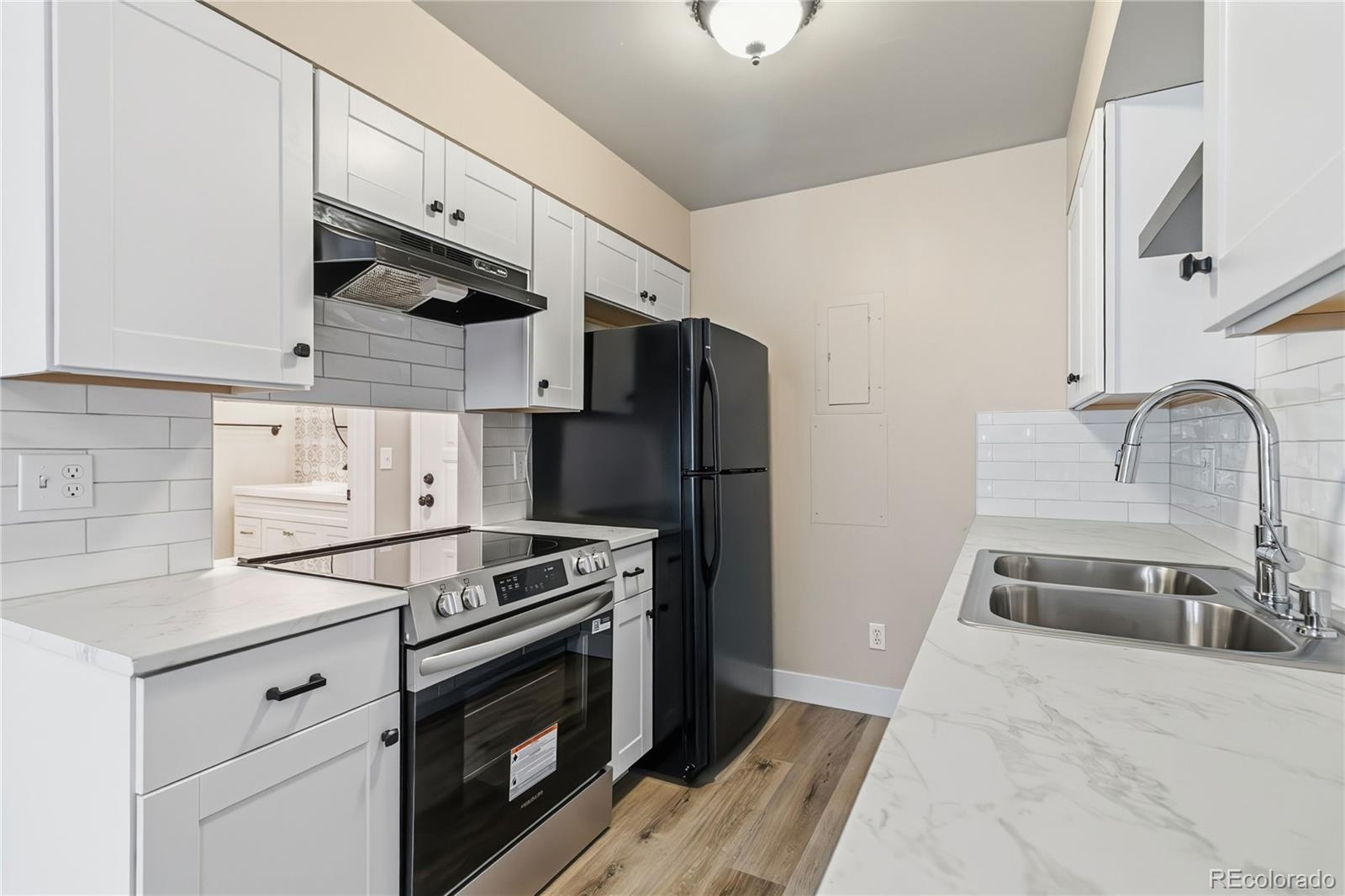 MLS Image #5 for 14740 e kentucky drive,aurora, Colorado