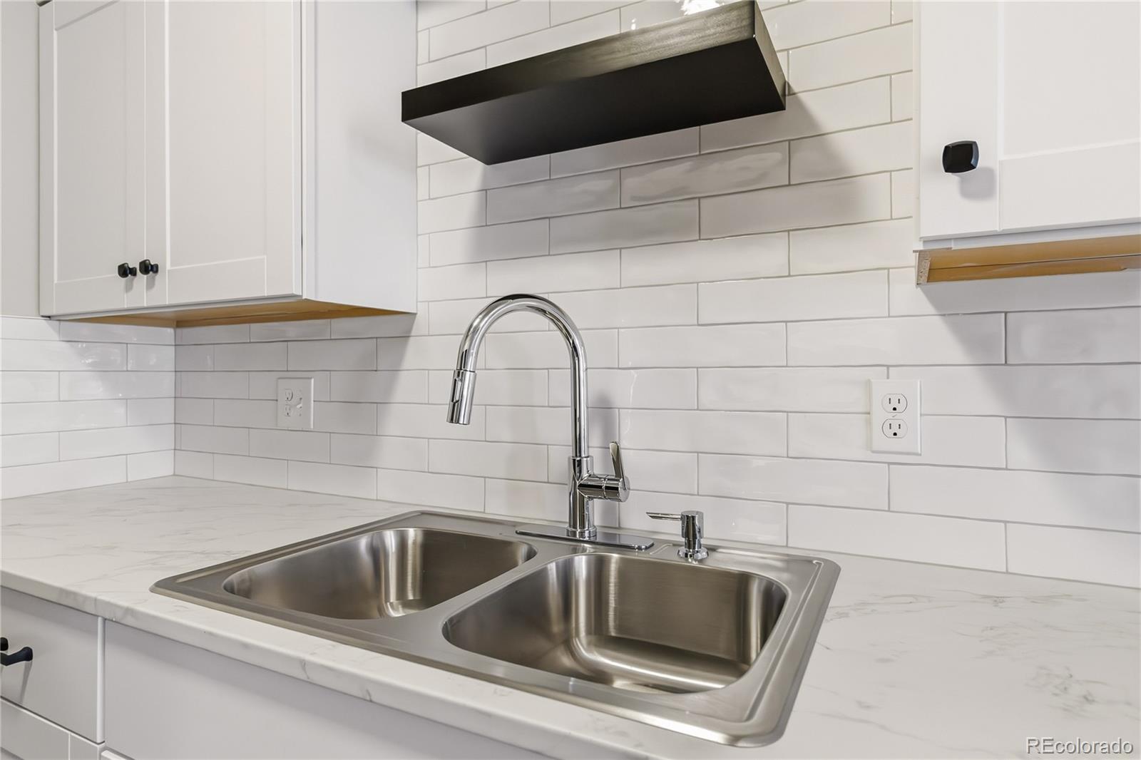 MLS Image #6 for 14740 e kentucky drive,aurora, Colorado