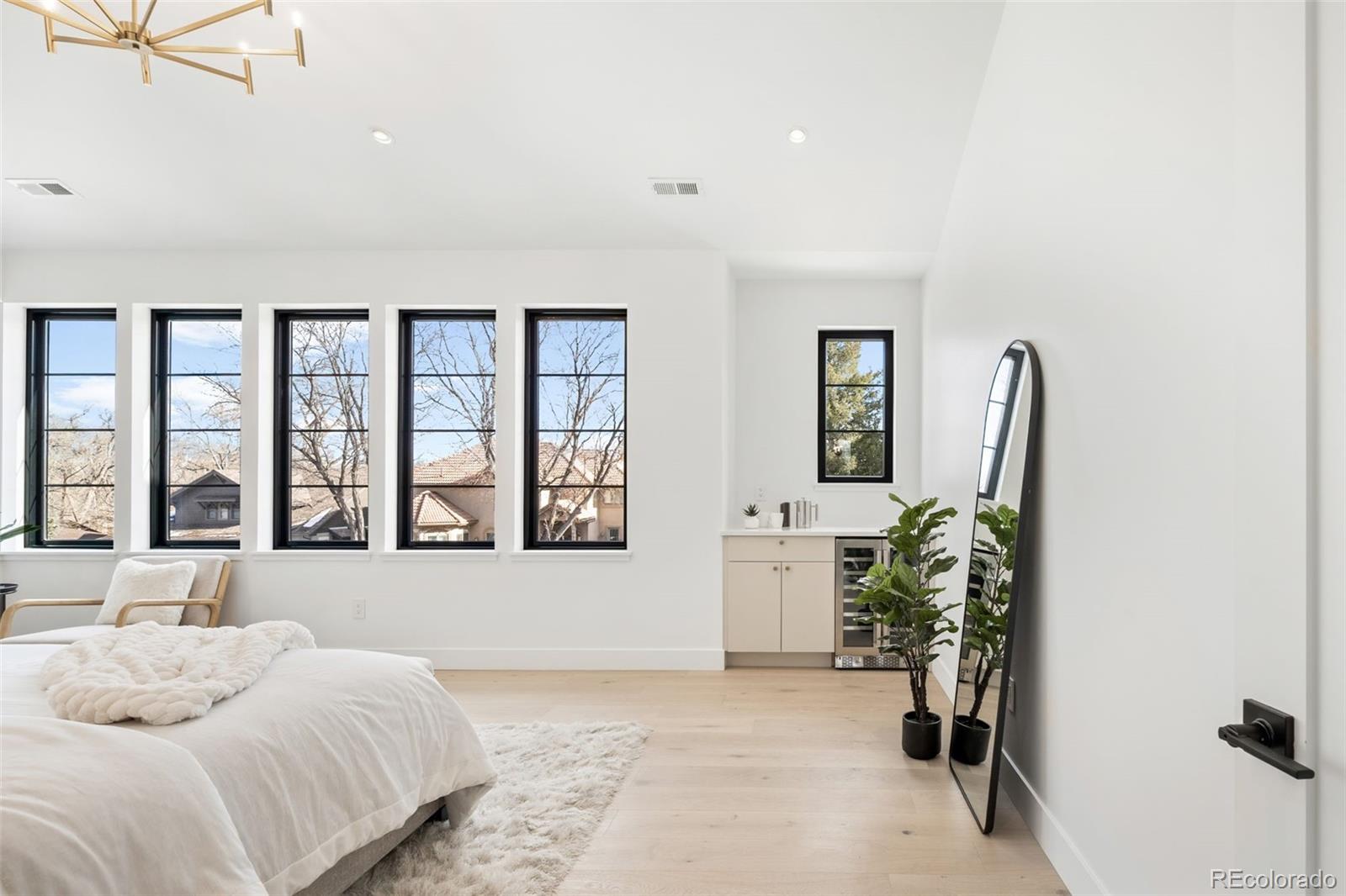 MLS Image #17 for 3255 s clermont street,denver, Colorado