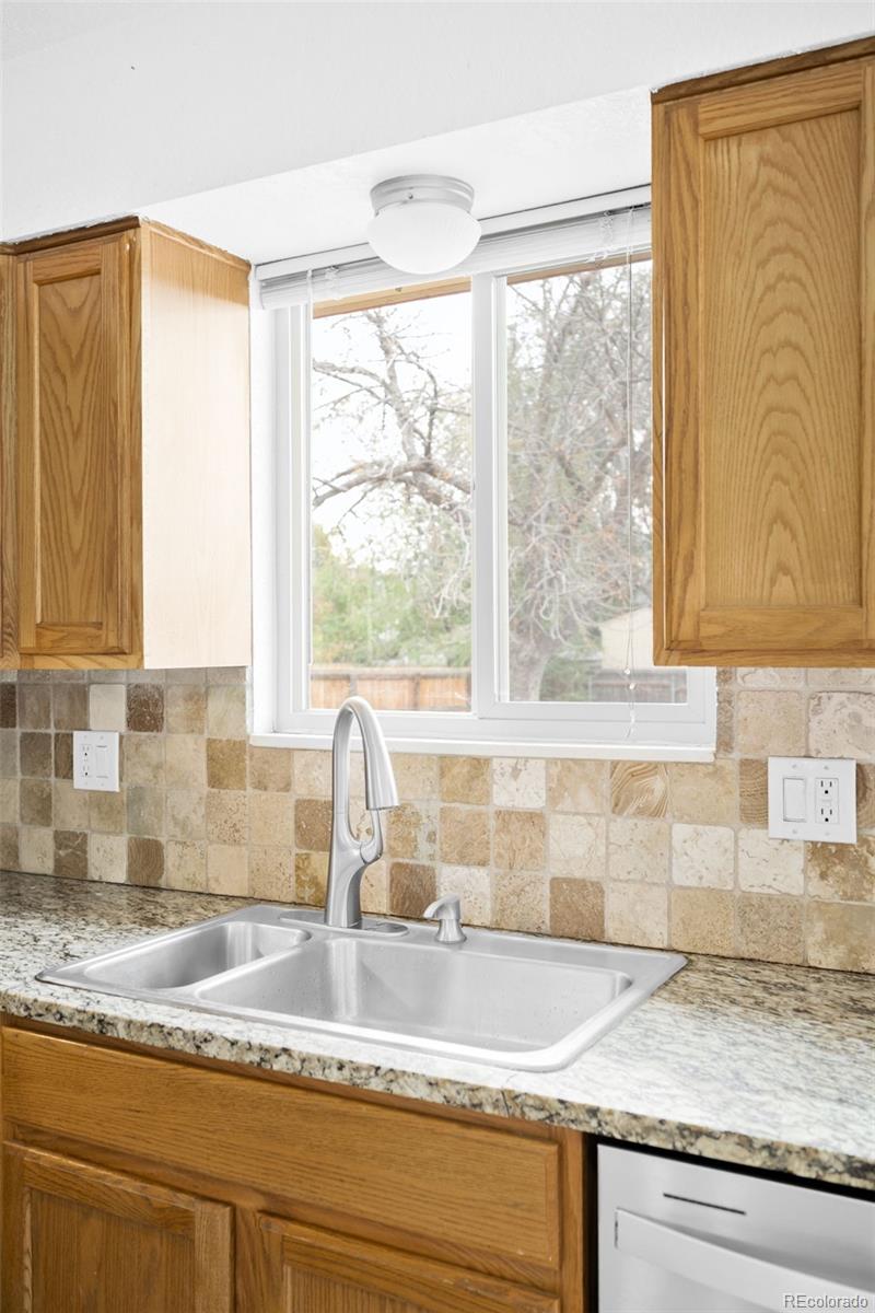 MLS Image #10 for 16010 e 11th avenue,aurora, Colorado