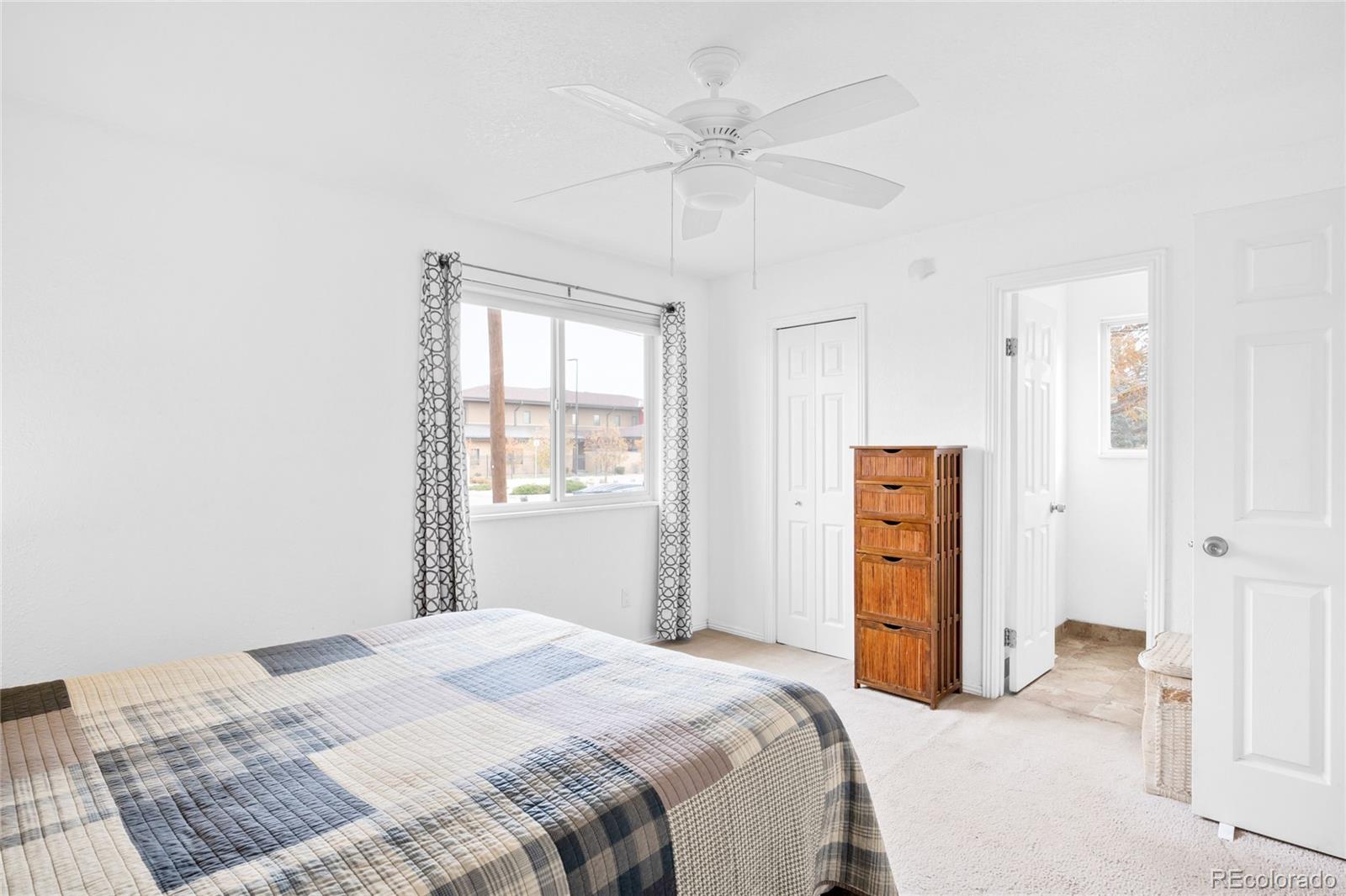 MLS Image #13 for 16010 e 11th avenue,aurora, Colorado