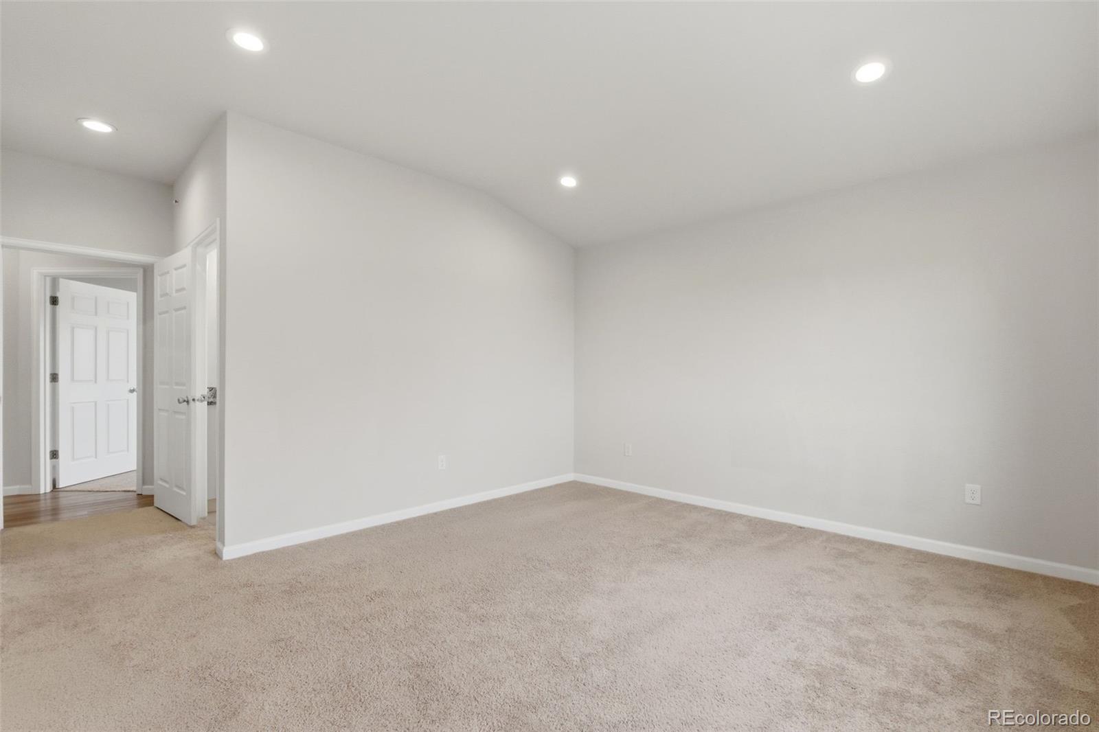 MLS Image #10 for 875 e 78th avenue 39,denver, Colorado