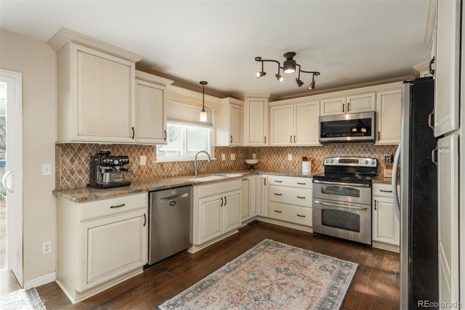 MLS Image #14 for 5295 s liverpool way,centennial, Colorado