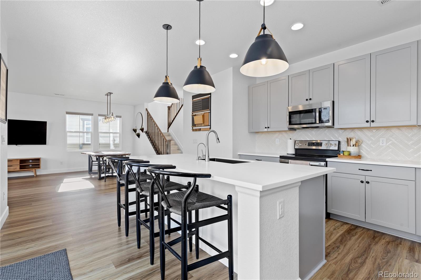 MLS Image #12 for 664 n yantley street,aurora, Colorado