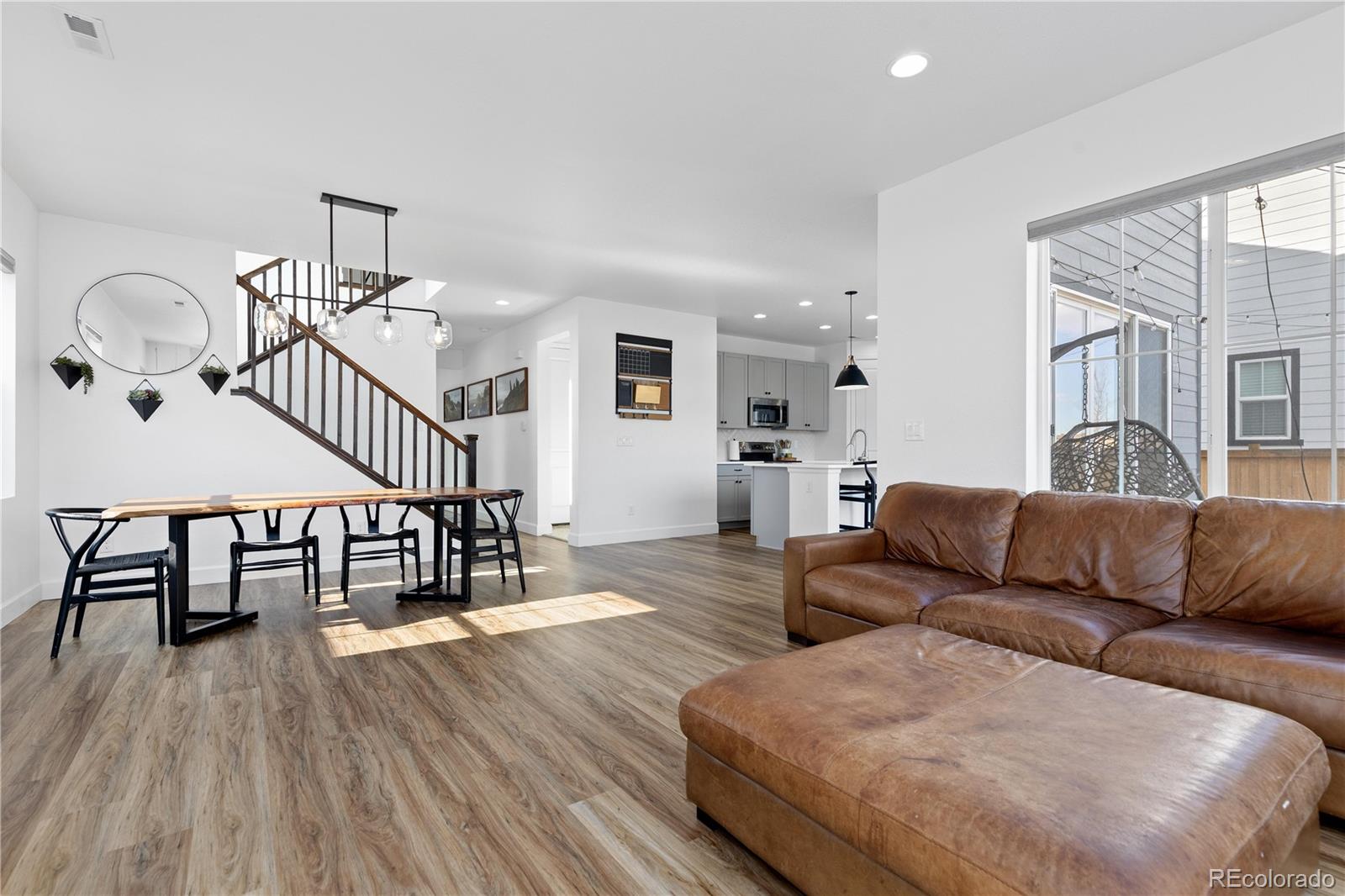 MLS Image #5 for 664 n yantley street,aurora, Colorado