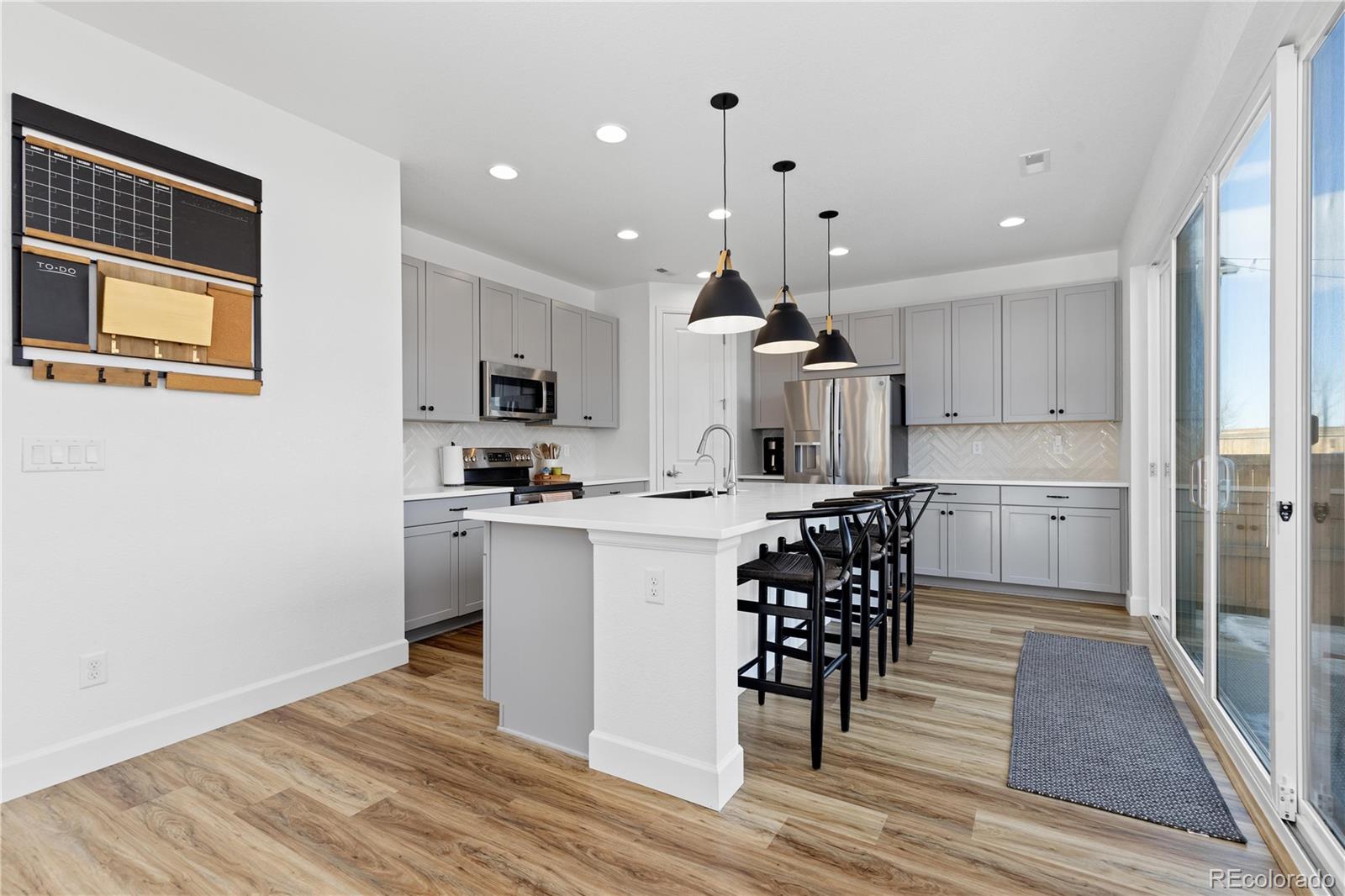 MLS Image #8 for 664 n yantley street,aurora, Colorado