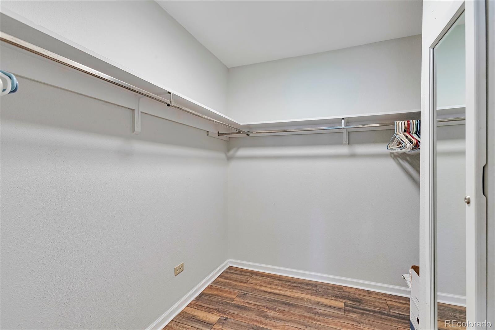 MLS Image #11 for 650 s clinton street 3a,denver, Colorado