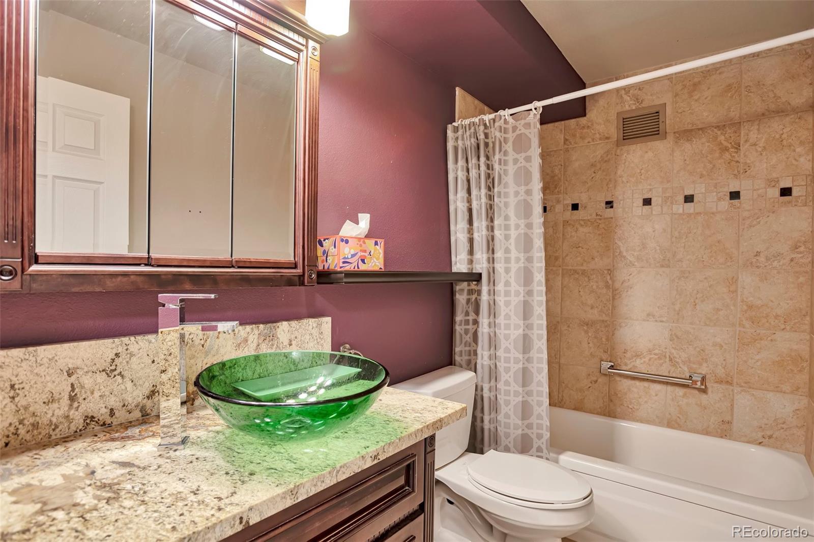 MLS Image #15 for 650 s clinton street 3a,denver, Colorado
