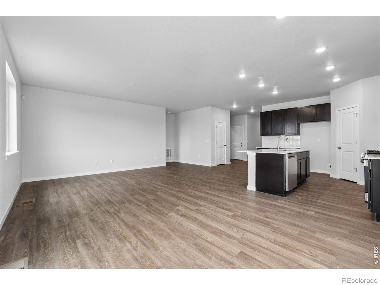 MLS Image #11 for 803  mesic lane,windsor, Colorado