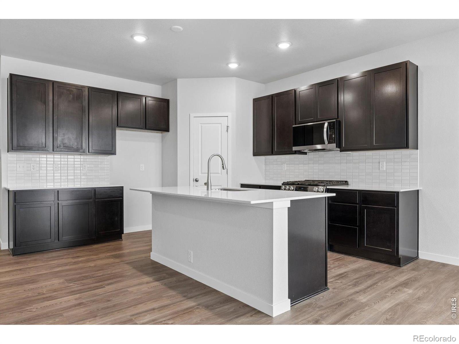 MLS Image #13 for 803  mesic lane,windsor, Colorado