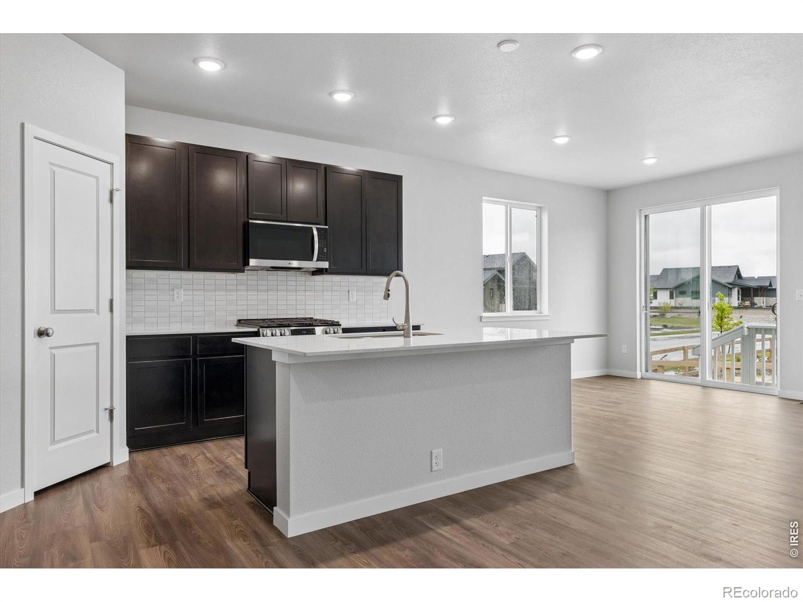 MLS Image #14 for 803  mesic lane,windsor, Colorado