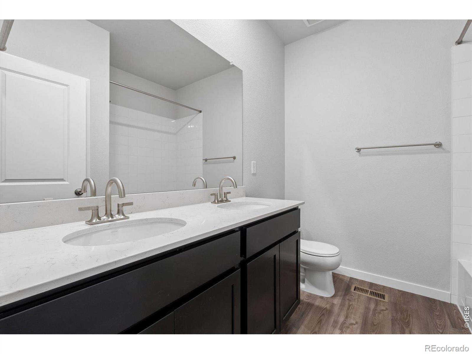 MLS Image #4 for 803  mesic lane,windsor, Colorado