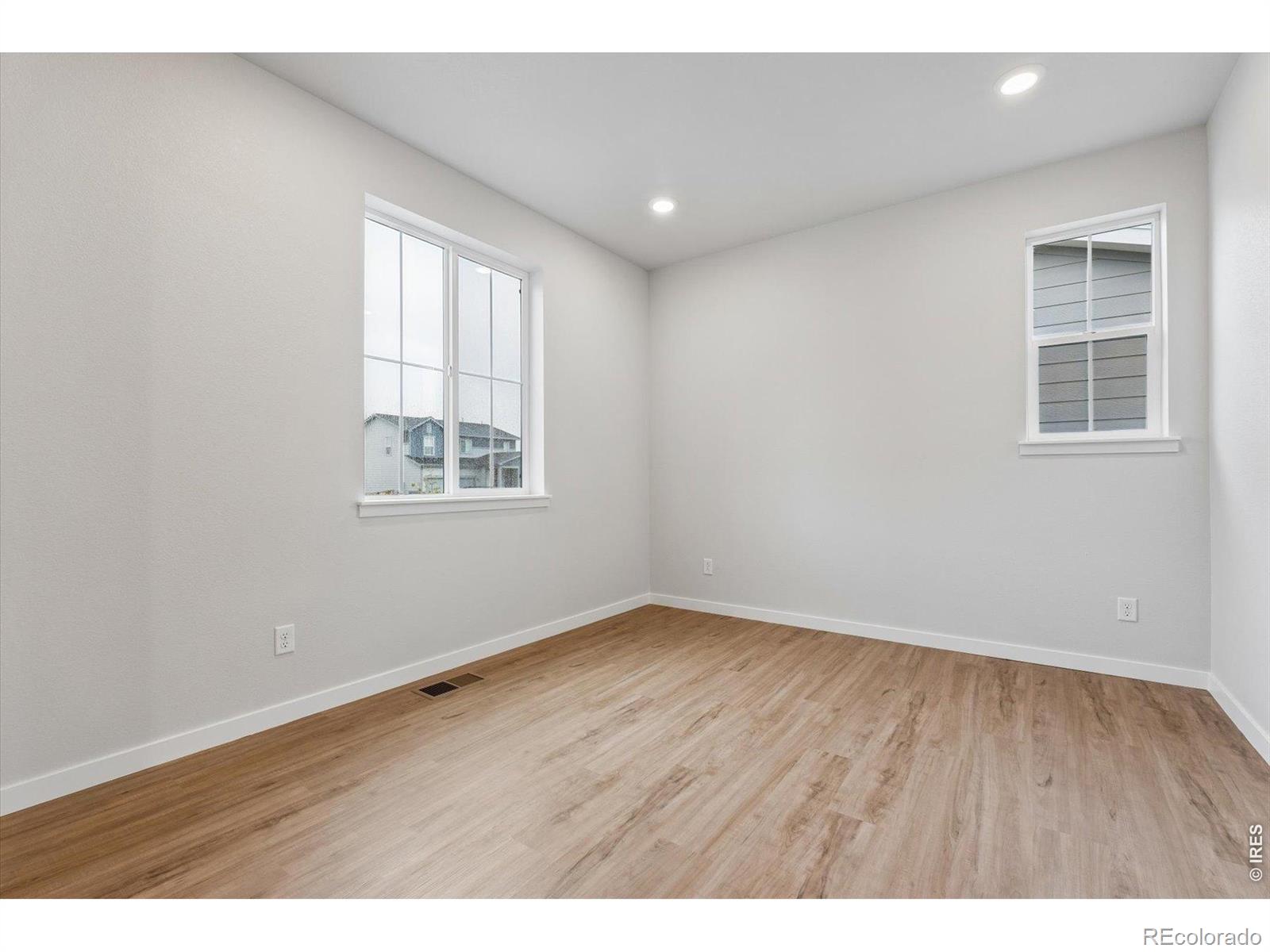 MLS Image #3 for 819  mesic lane,windsor, Colorado