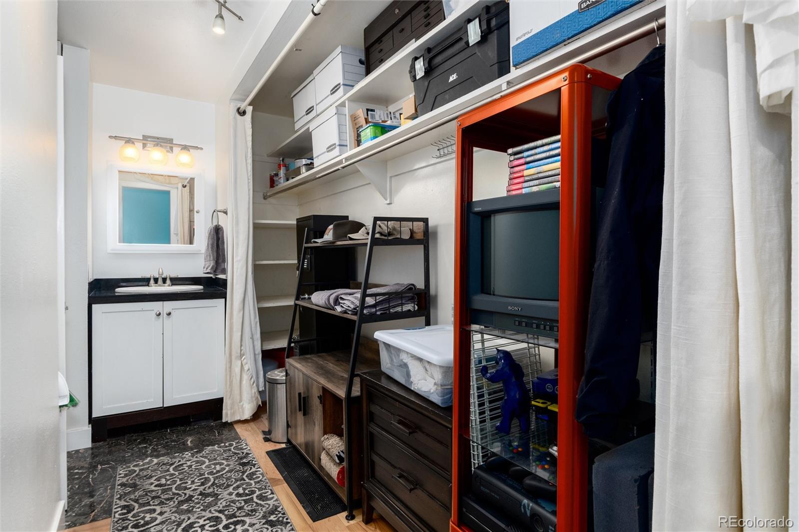MLS Image #10 for 1270 n marion street 505,denver, Colorado