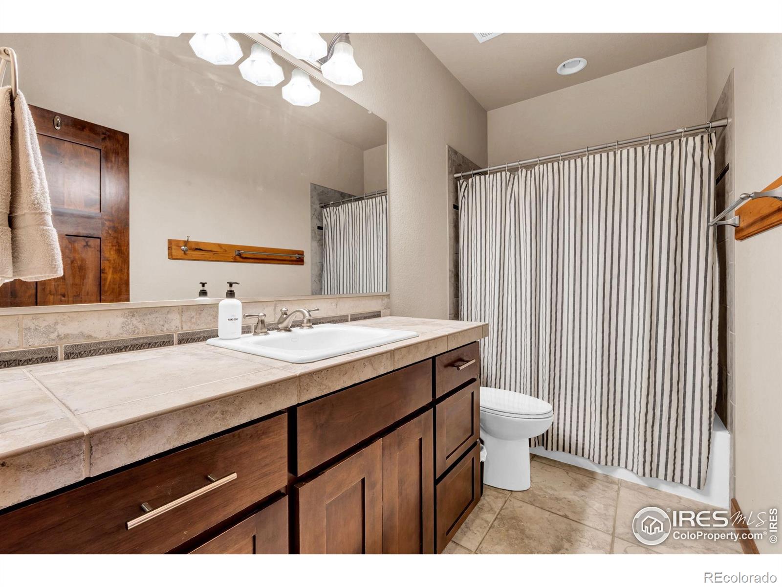 MLS Image #24 for    ,, Colorado