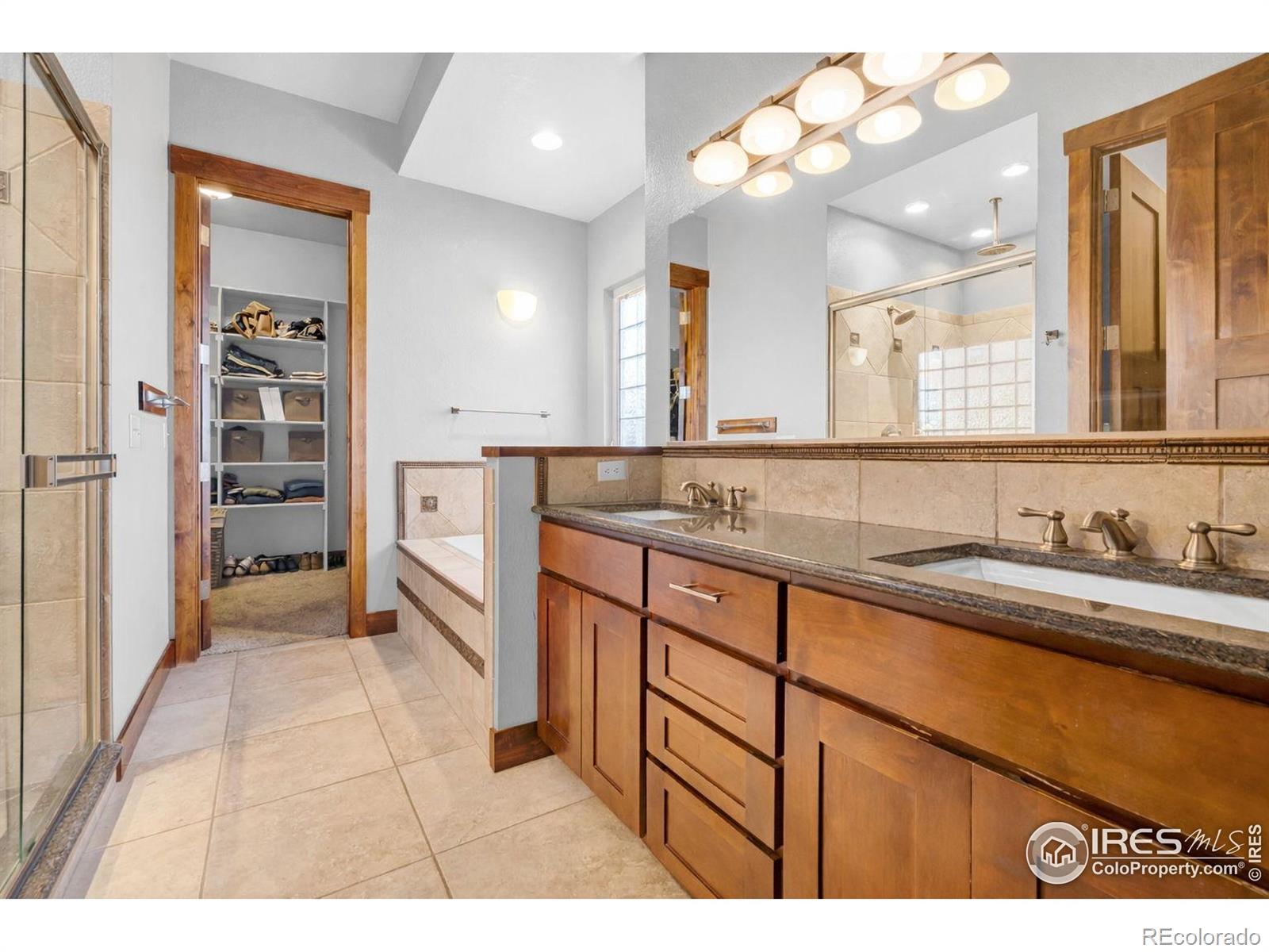 MLS Image #29 for    ,, Colorado