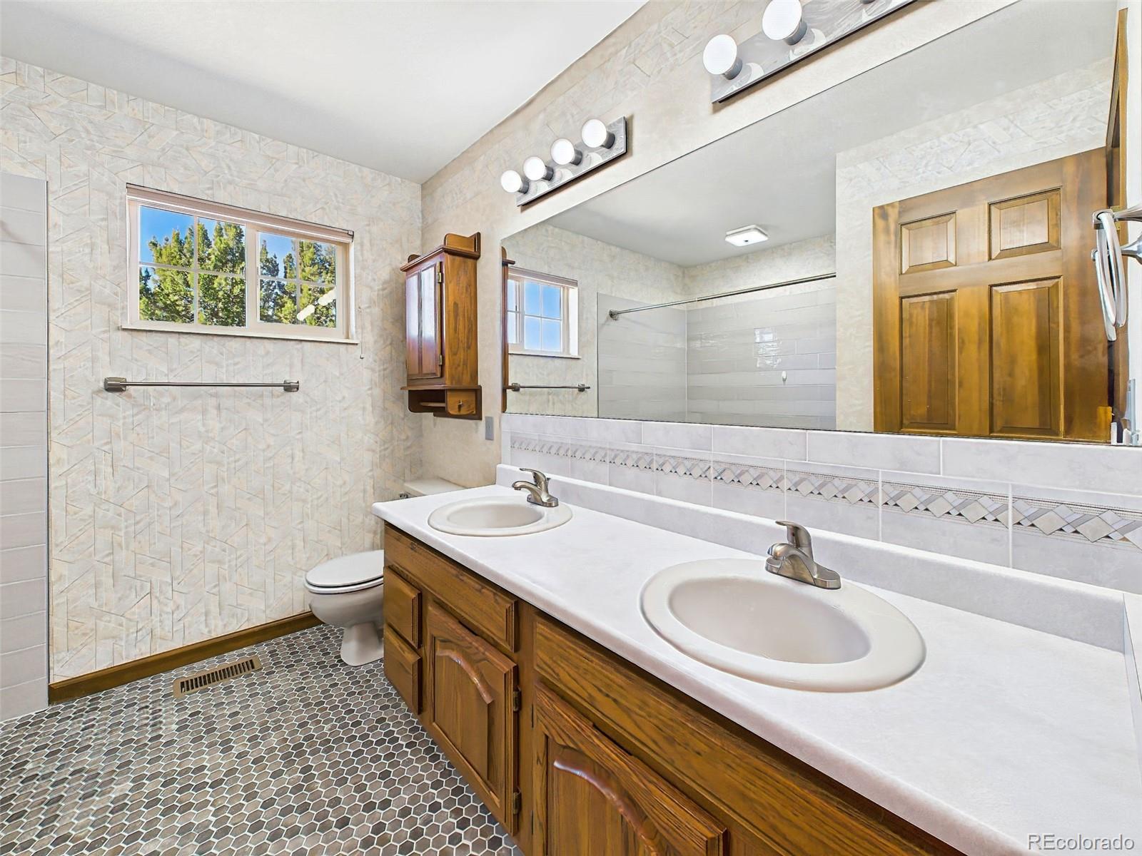 MLS Image #21 for 611  q street,penrose, Colorado