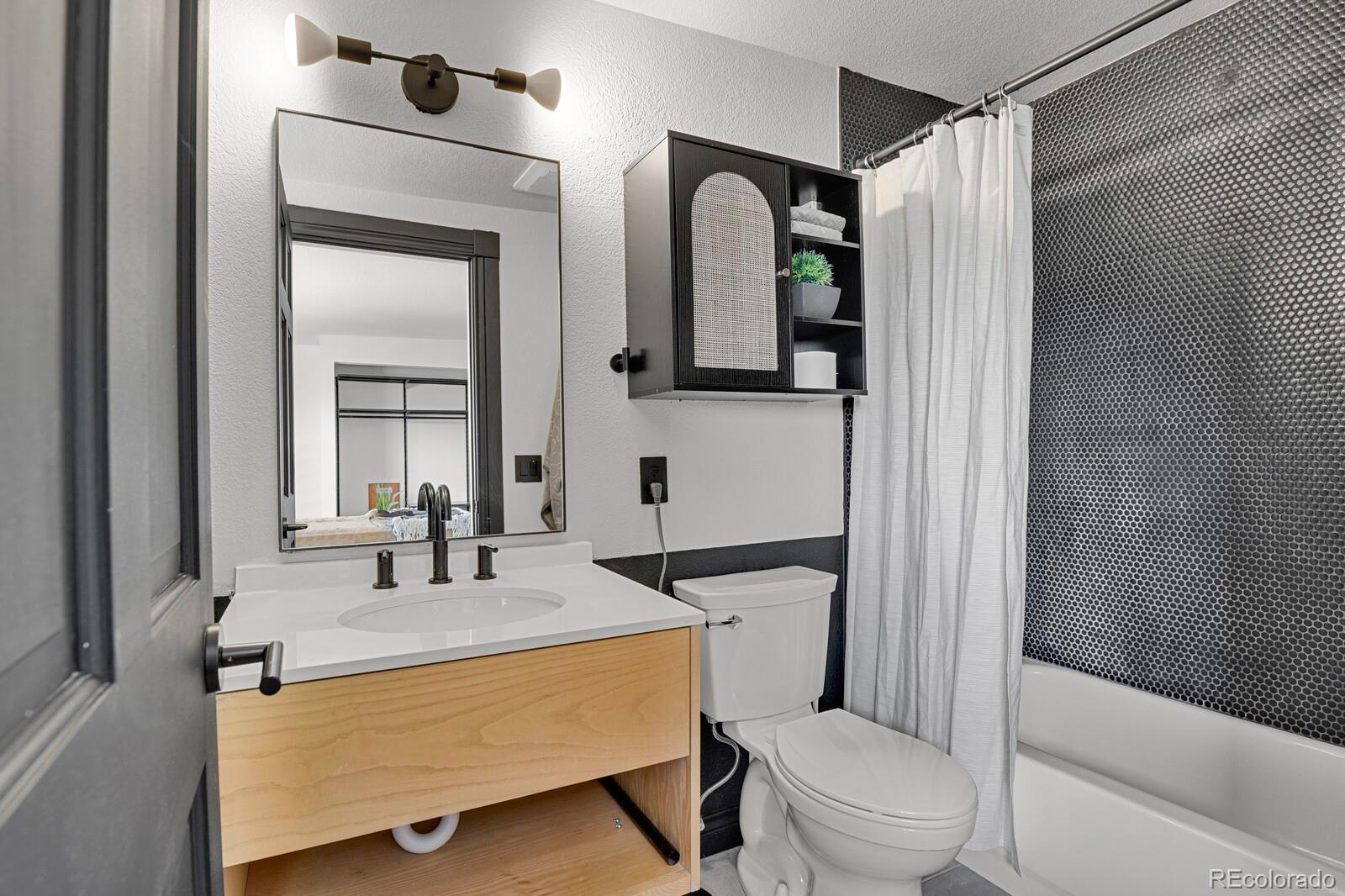 MLS Image #19 for 3249 w fairview place,denver, Colorado