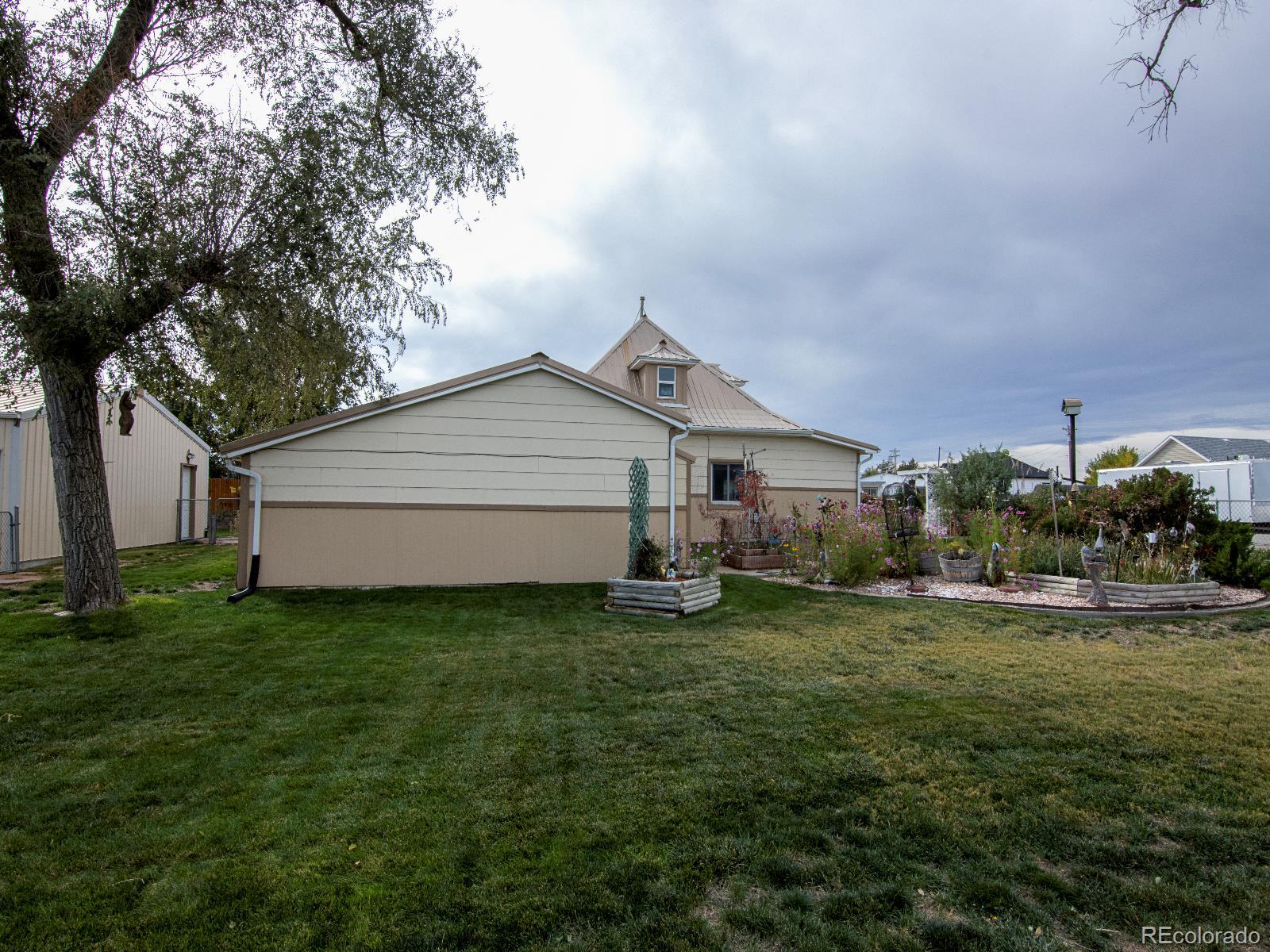 MLS Image #6 for 146 s sherman street,byers, Colorado