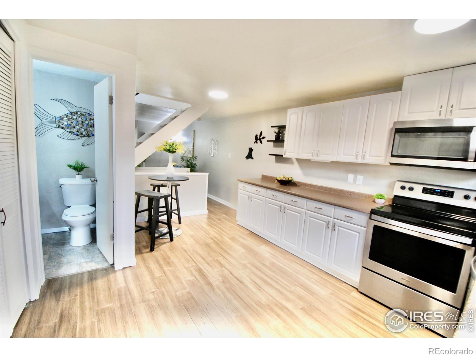 MLS Image #14 for 5808 s pearl street,centennial, Colorado