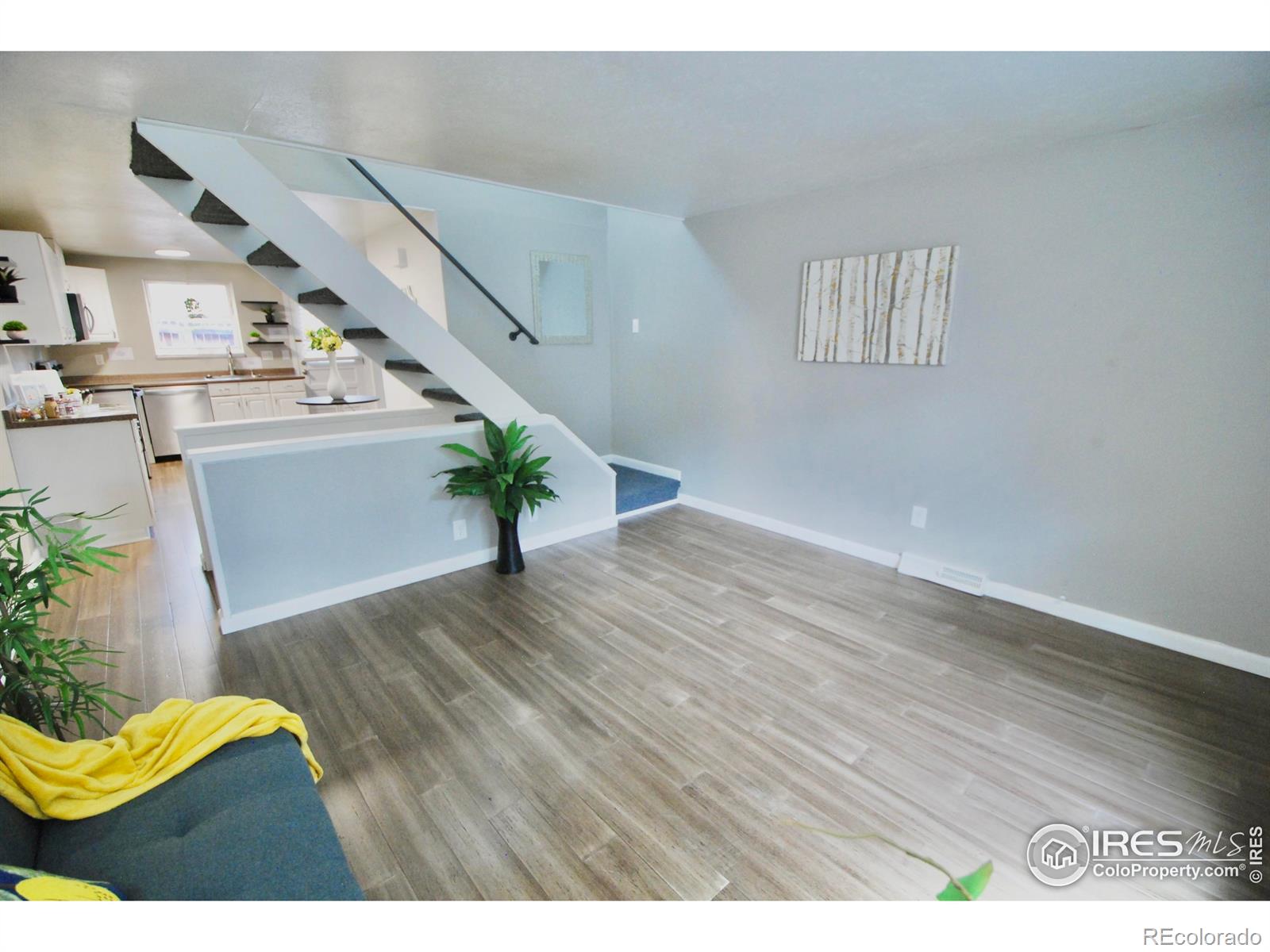 MLS Image #2 for 5808 s pearl street,centennial, Colorado