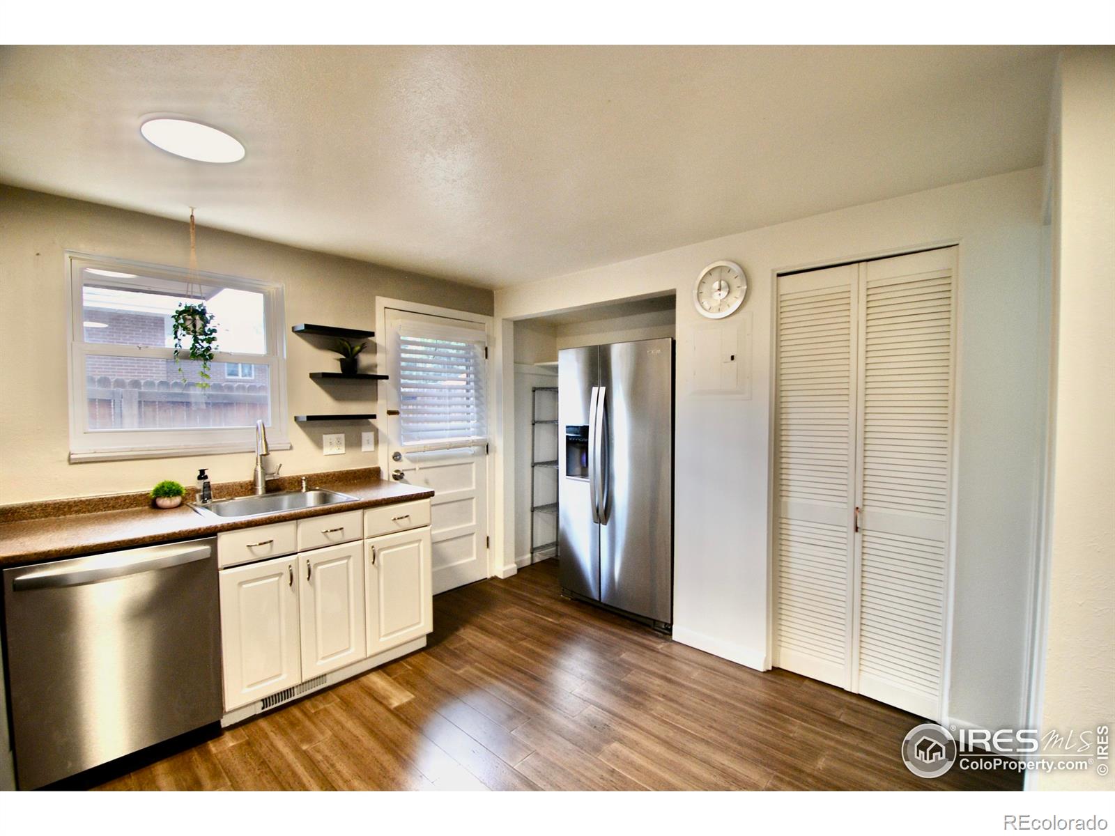 MLS Image #8 for 5808 s pearl street,centennial, Colorado